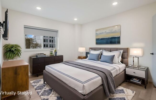 2 beds, 2 baths, 883 sqft, $2,750, Unit 4415 Chestnut - Large 2 Bedroom