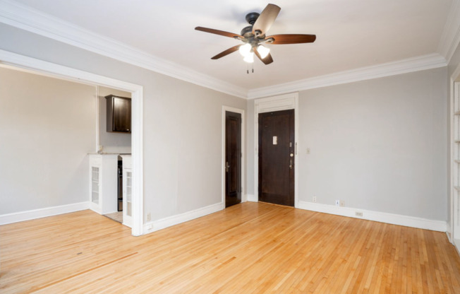 Studio, 1 bath, 399 sqft, $875, Unit 54