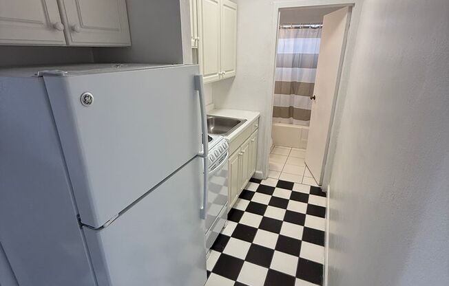 1 bed, 1 bath, 525 sqft, $950, Unit #407