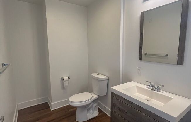 1 bed, 1 bath, 600 sqft, $1,300, Unit 502