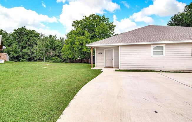 202 Honey Bee Drive