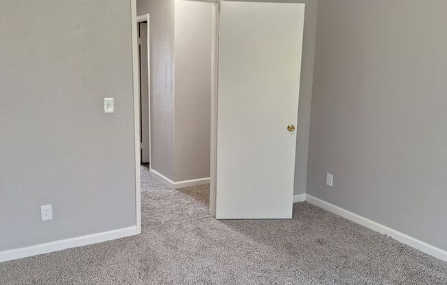 2 beds, 1.5 baths, 1,000 sqft, $1,745, Unit 4231 - 24