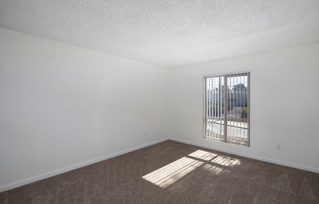 2 beds, 2 baths, 1,027 sqft, $2,595, Unit A-01