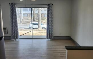 2 beds, 1 bath, 850 sqft, $1,410, Unit # 1