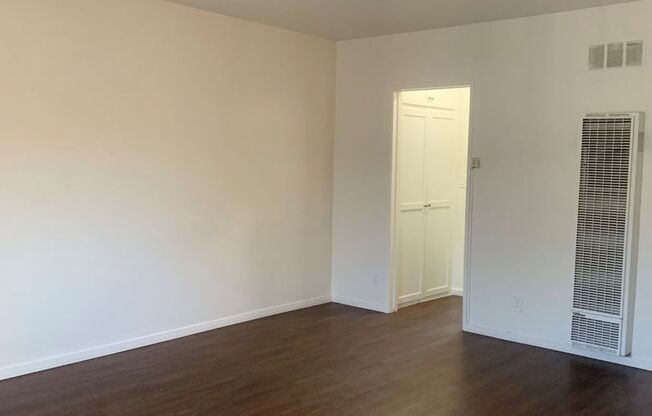 1 bed, 1 bath, 700 sqft, $1,795, Unit 6