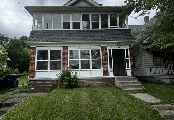 645 WOODLAND AVE