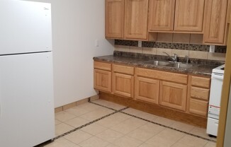 1 bed, 1 bath, $650, Unit 9