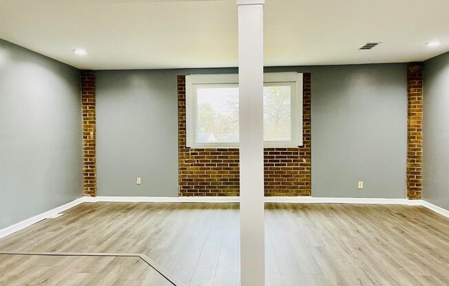 3 beds, 2 baths, $1,500