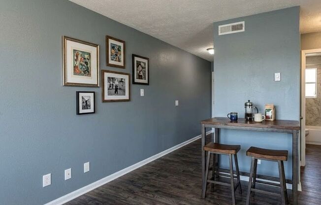 Spanish Vista Apartments