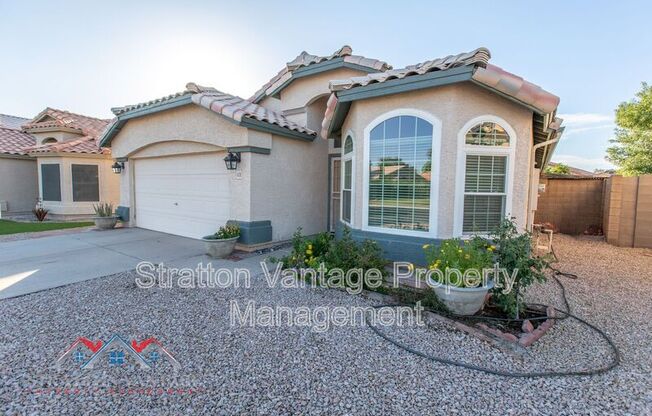 1428 E SILVER CRK RD