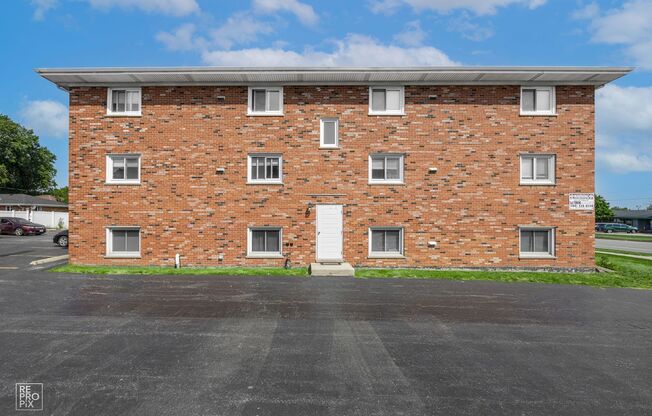 6315 JOLIET RD