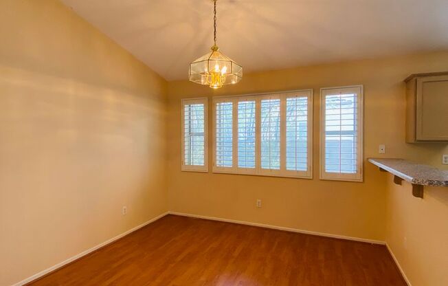 BEAUTIFUL 1 STORY HOME IN SPRING VALLEY! 3 BEDS 2 BATHS! CLOSE TO HIGHWAYS AND SHOPPING CENTERS!