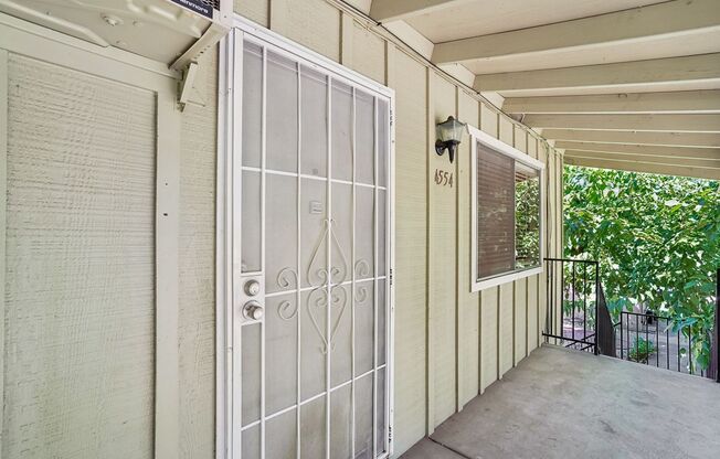 2 beds, 1 bath, 850 sqft, $1,600, Unit 4554