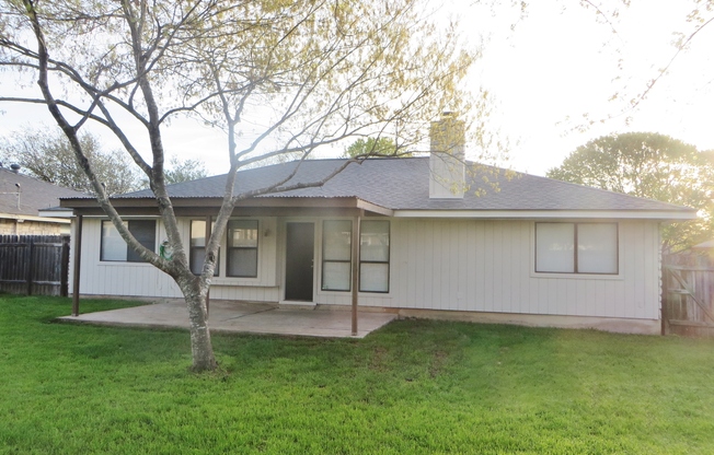 3 beds, 2 baths, $1,850