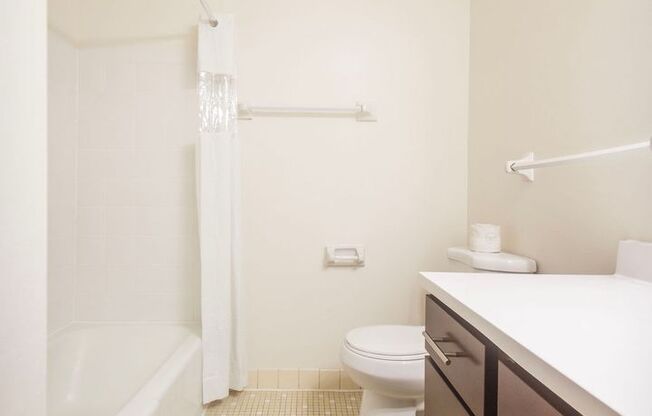 2 beds, 1 bath, 1,155 sqft, $1,530, Unit 051