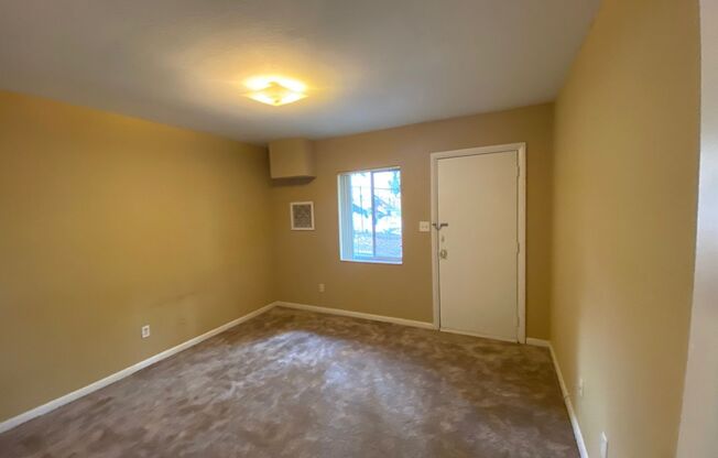 1 bed, 1 bath, 522 sqft, $800, Unit H