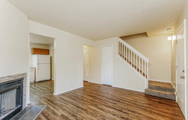 567-579 Winnie Way
