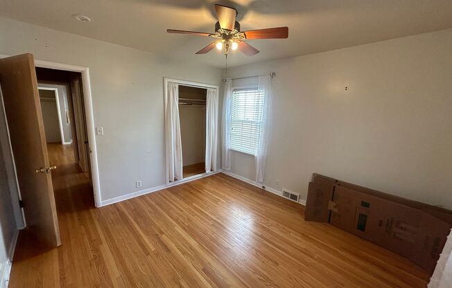 2 beds, 1 bath, $1,500