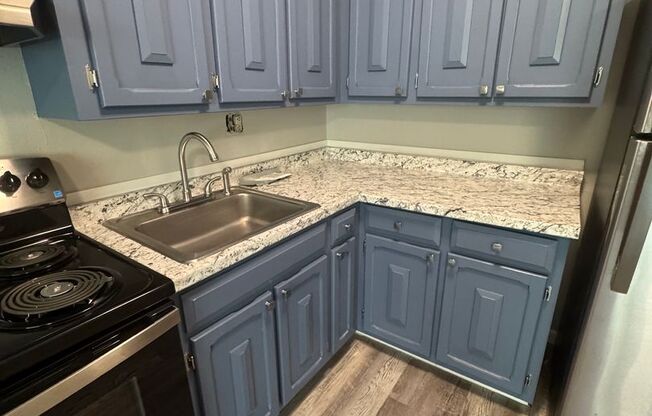 813 Maple Ave Apartments
