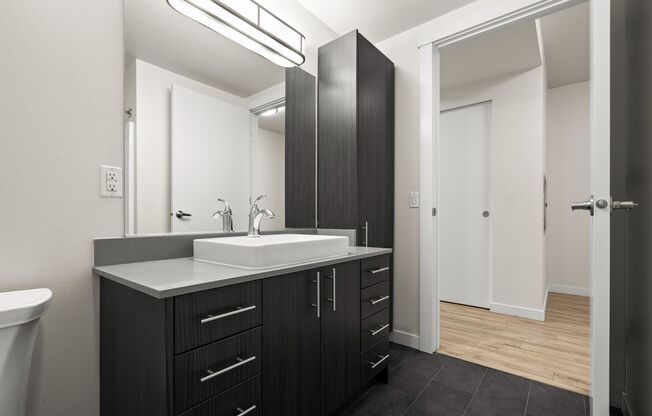 1 bed, 1 bath, 483 sqft, $1,695, Unit 227