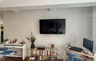 210 W 70th St
