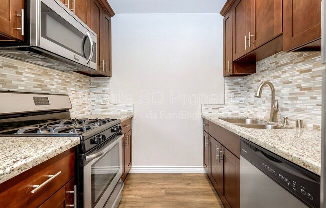 2727 1/2 G ST