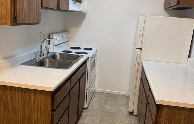 1 bed, 1 bath, $1,070, Unit 66