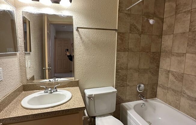 2 beds, 2 baths, 844 sqft, $1,155, Unit 610