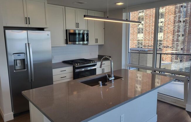 2 beds, 2 baths, 1,092 sqft, $3,965, Unit #629