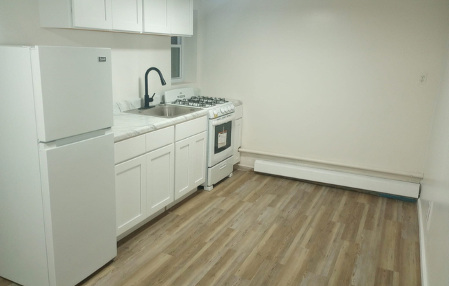 28 MALTA ST
