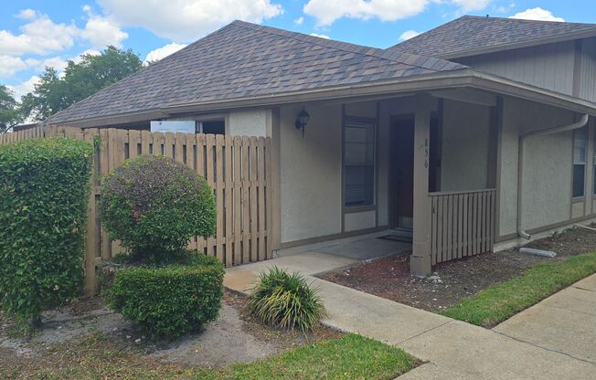 Charming 3/2 in Brandon, FL.