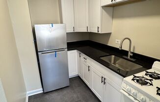 1 bed, 1 bath, 650 sqft, $1,195, Unit 304