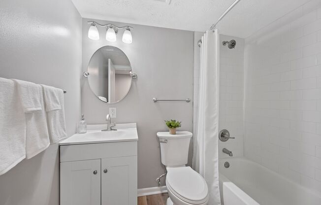 1 bed, 1 bath, 685 sqft, $1,425, Unit E01
