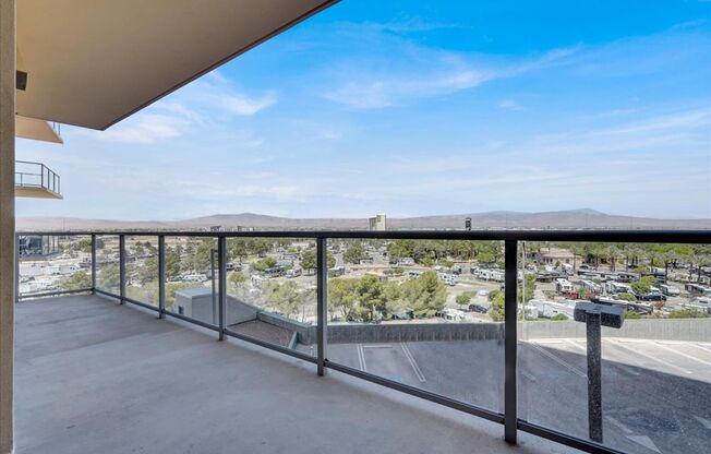 4 beds, 3.5 baths, $4,700, Unit # 722