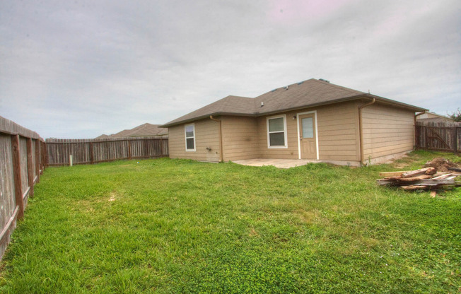 3 beds, 2 baths, $1,750