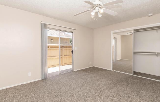 1 bed, 1 bath, 700 sqft, $1,375