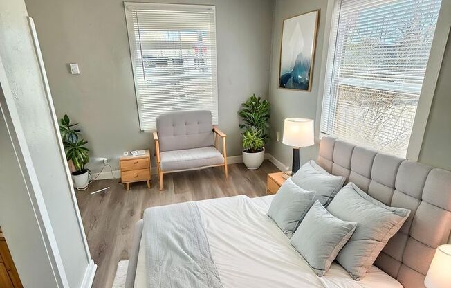 2 beds, 1 bath, $1,050, Unit Unit 1