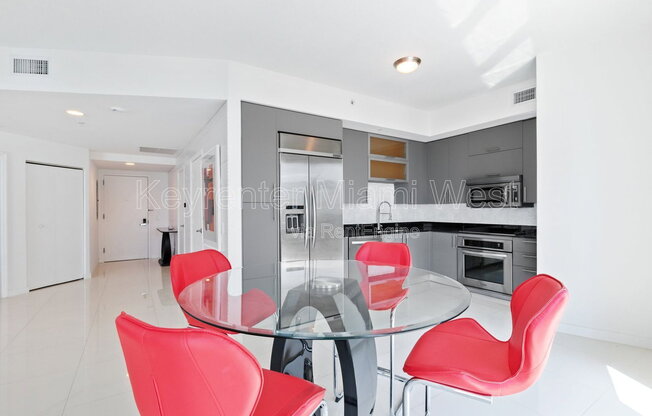 3 beds, 4 baths, 2,734 sqft, $8,500, Unit Apartment 3800