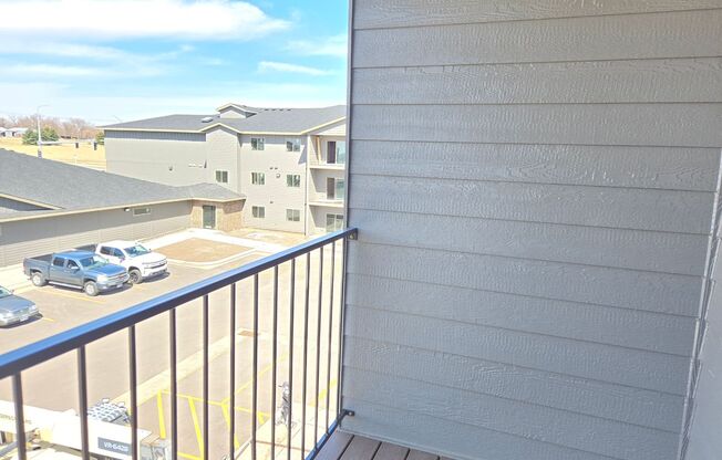 2 beds, 1 bath, 1,006 sqft, $1,230, Unit 3500 303