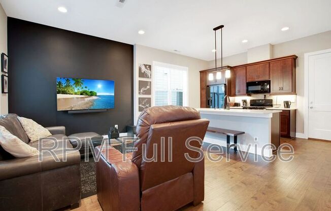 508 VERNON CIR