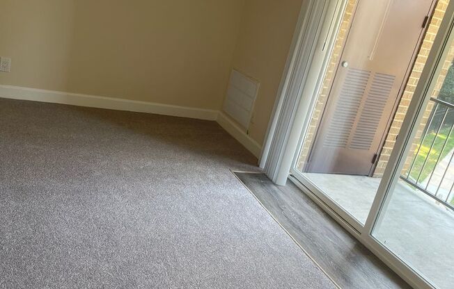 3 beds, 2 baths, 1,152 sqft, $2,300, Unit 14201 304