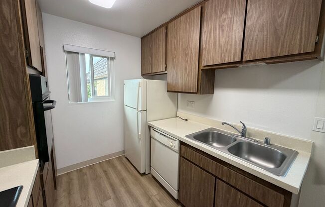 1 bed, 1 bath, 562 sqft, $2,145, Unit 028