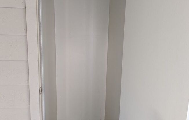 2 beds, 1 bath, 830 sqft, $2,000, Unit F301