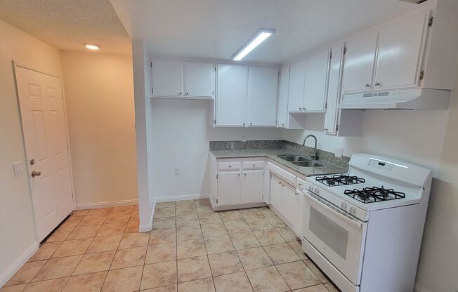 11007 HARTSOOK ST.