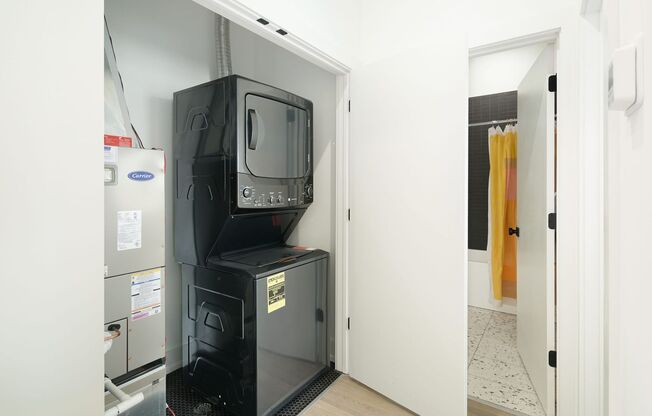 1 bed, 1 bath, 608 sqft, $1,550, Unit Unit 301