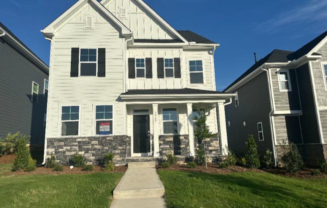1565 GOLDFINCH PERCH LN