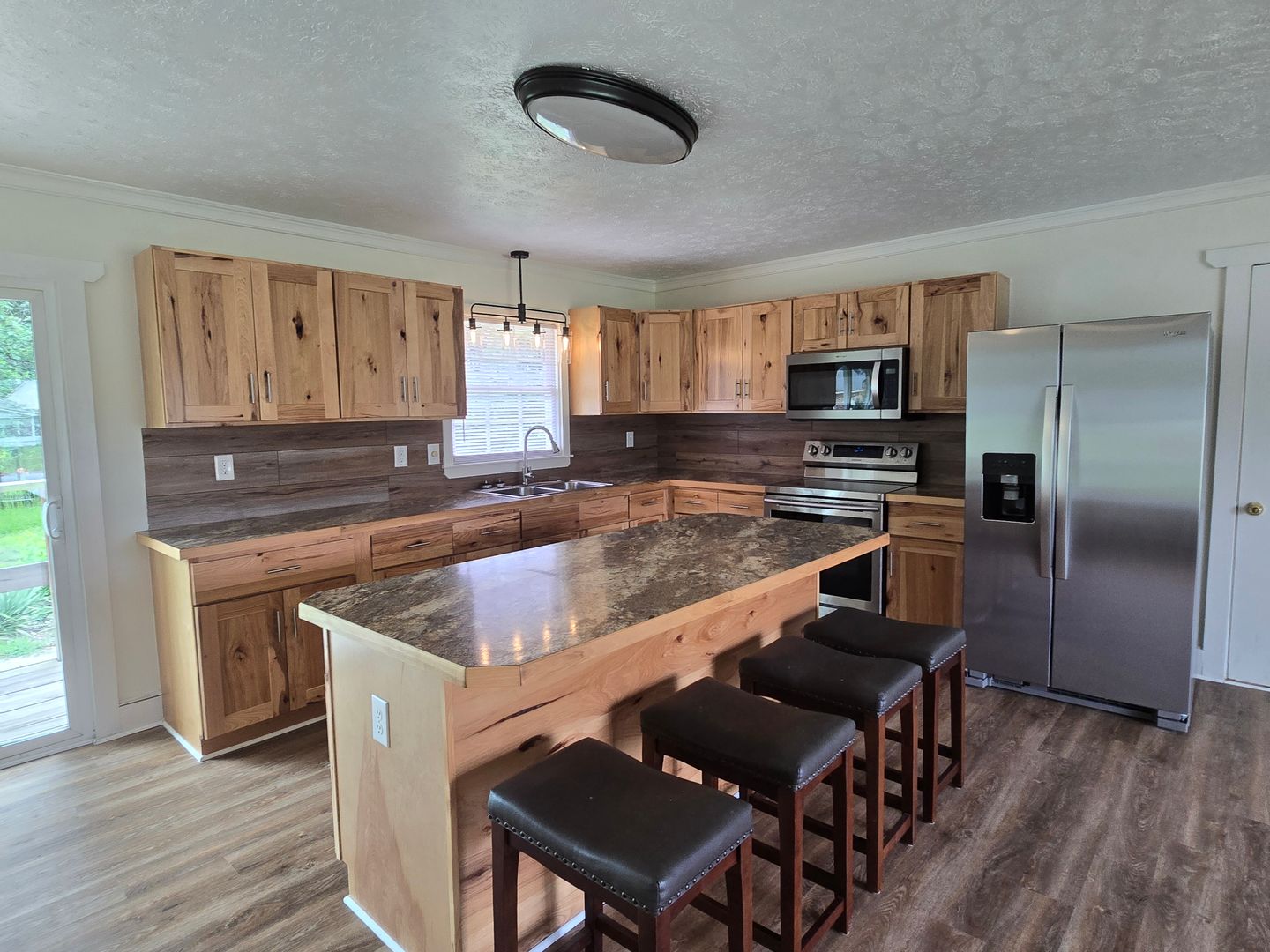 4801 Fellows Court ~ Pioneer Pointe