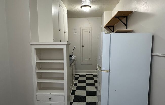 1 bed, 1 bath, 600 sqft, $1,295, Unit 201