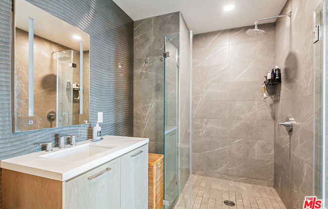 2 beds, 2.5 baths, 1,201 sqft, $5,000, Unit 3202