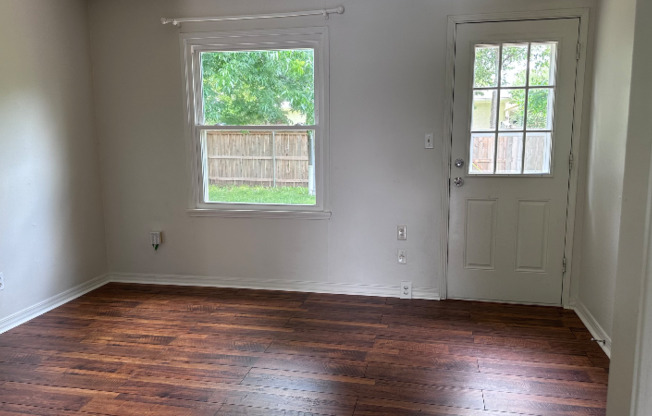 1412 CARLISLE CT